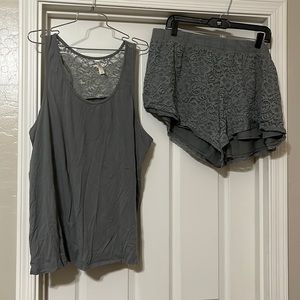 SET LANE BRYANT SIZE 22 24 top LANE BRYANT 26 28 bottom LANE BRYANT PAJAMAS SET